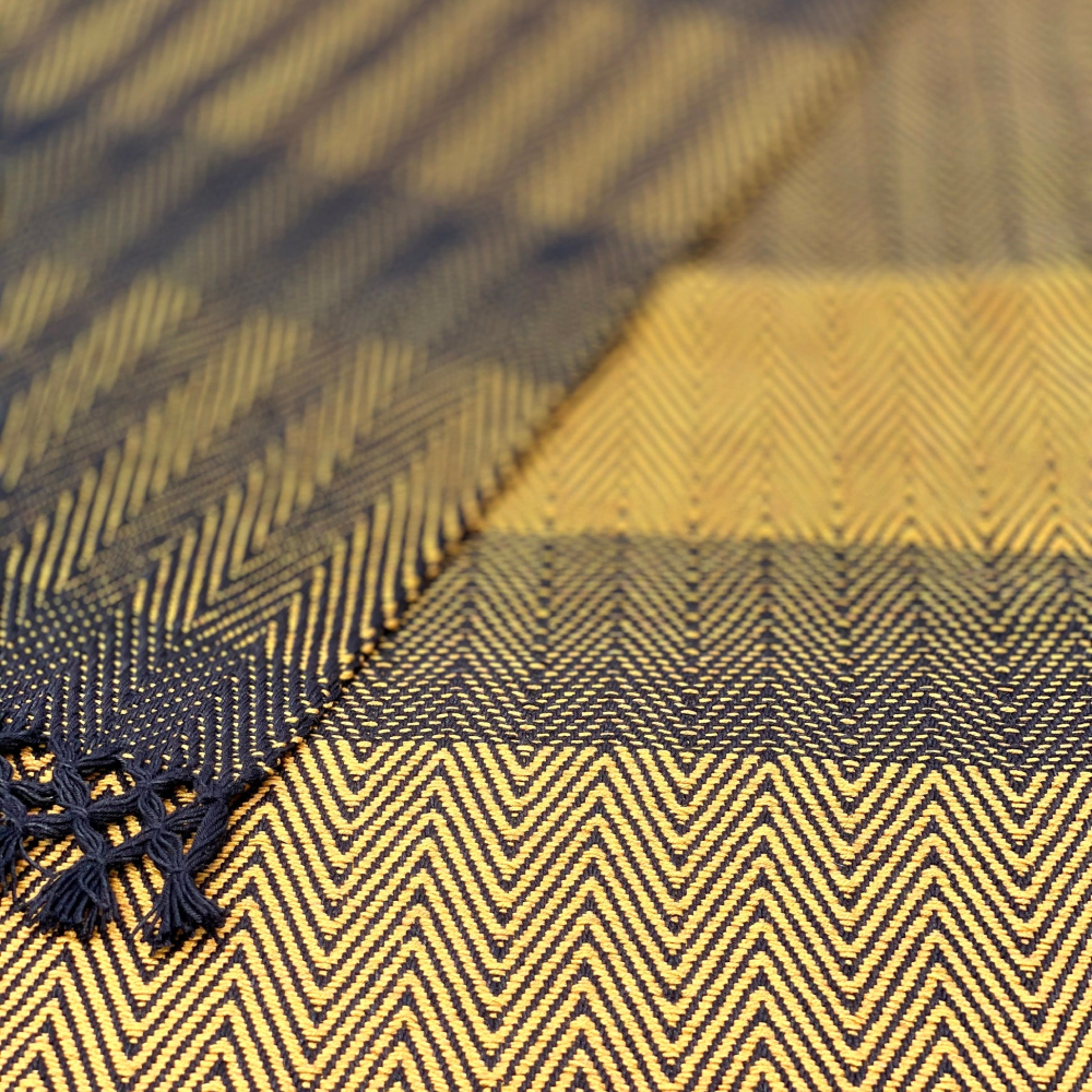 Bumble Bee Table Runners image 2
